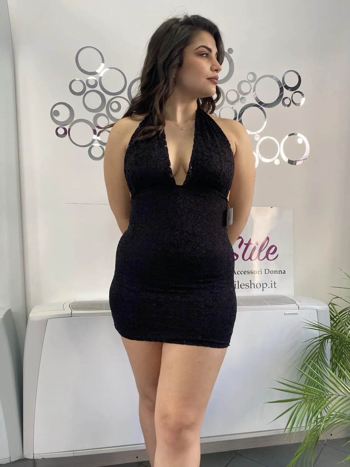 Mini dress pizzo schiena nuda