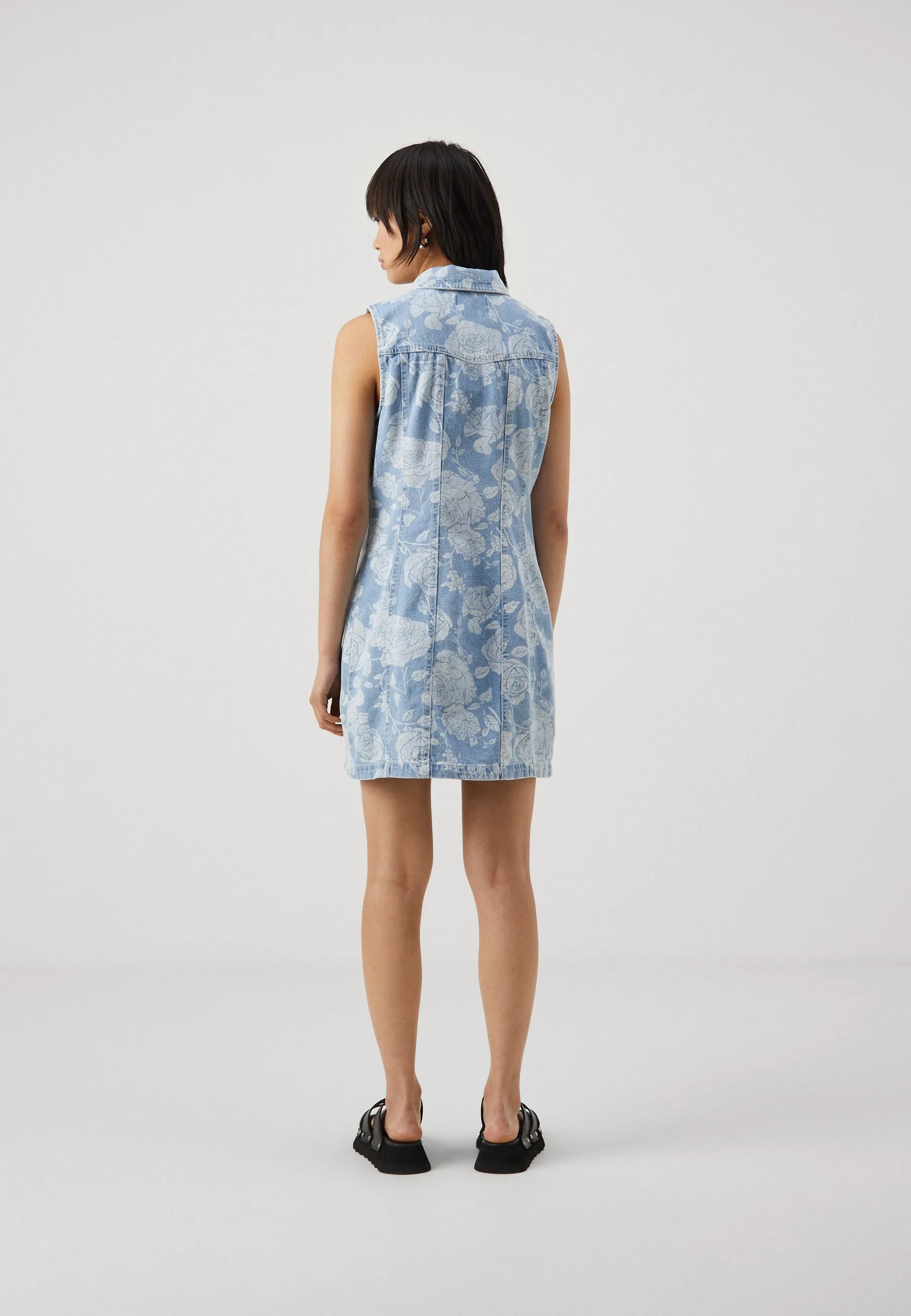 ONLZINDY DRESS - Vestito di jeans